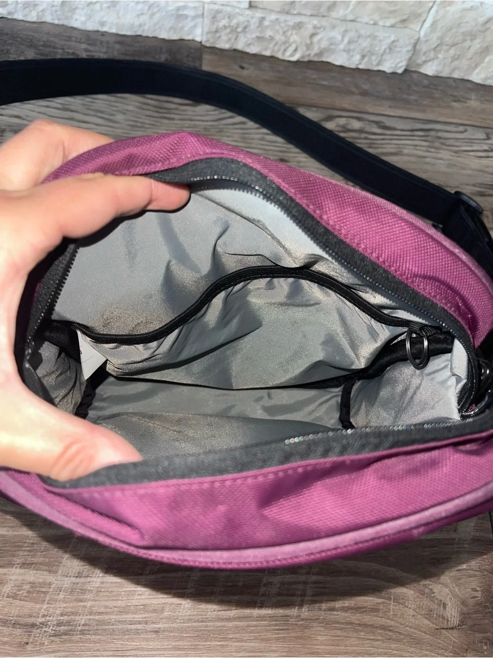 PacSafe Travel Security Metrosafe 200 Anti Theft Gear Crossbody Bag Purple PB008